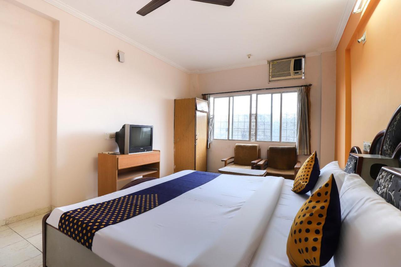 Spot On Hotel Shyam Inn Halol Экстерьер фото